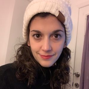 Meet your Posher, Danielle